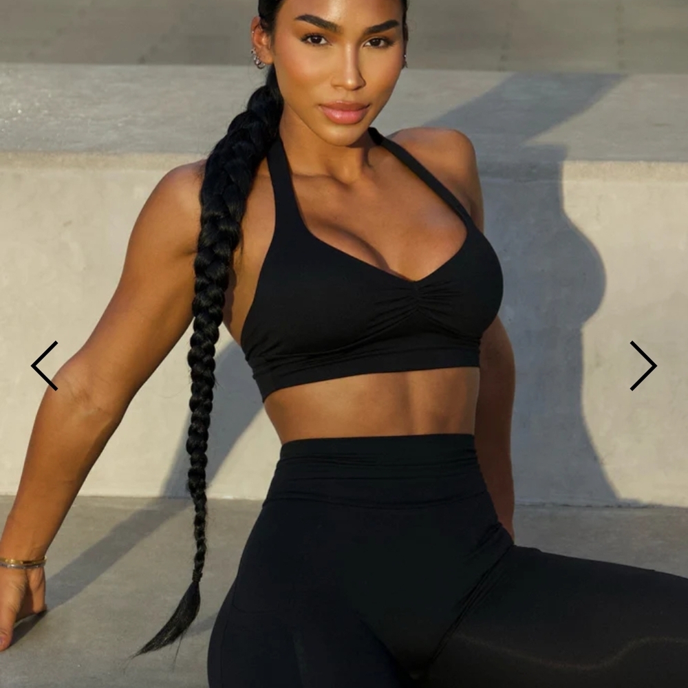 Bombshell Backless Bra - image 3